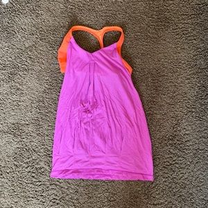 Lululemon tank with attached bra